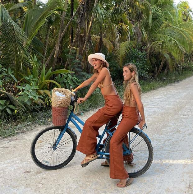 Disfrutar de un paseo en bici o simplemente salir a tomar aire fresco, el método Niksen potencia cualquir actividad que no requiera esfuerzo mental.