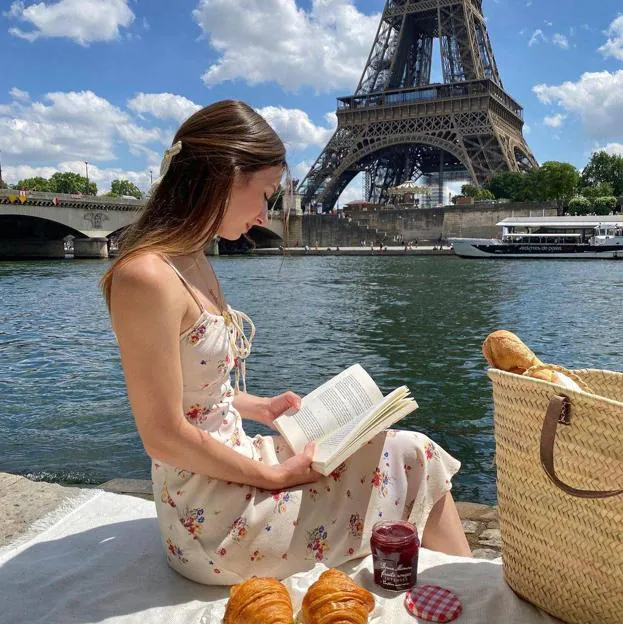 Las claves del estilo francés para ir y favorecida el verano, palabra de influencer | Mujer Hoy