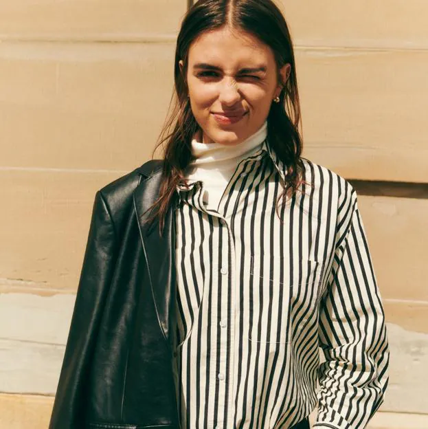 Conjugado Persona enferma Bailarín La camisa perfecta para el entretiempo es de H&M, cuesta 20 euros y queda  fenomenal con vaqueros | Mujer Hoy