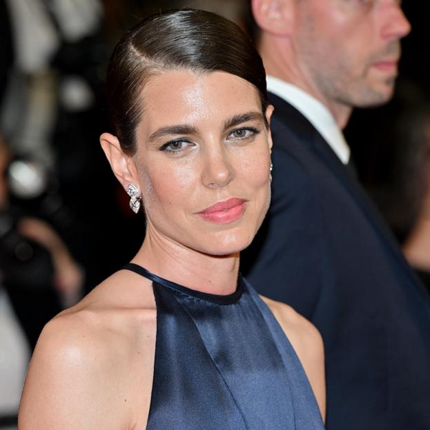 El vestido de Zara de Carlota Casiraghi tiene la silueta que más favorece de todas