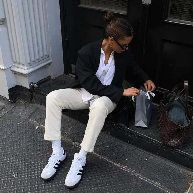 Recurso refugiados algun lado Estas son las zapatillas que aprueban influencers en su paso por la Semana  de la Moda de Nueva York | Mujer Hoy