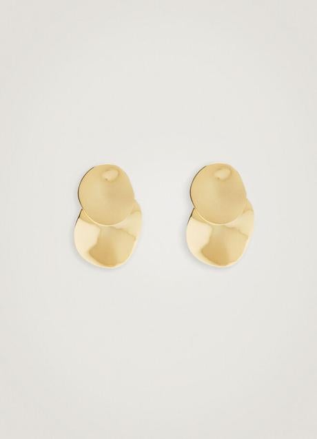 Pendientes largos dorados de Parfois, 5,99€.