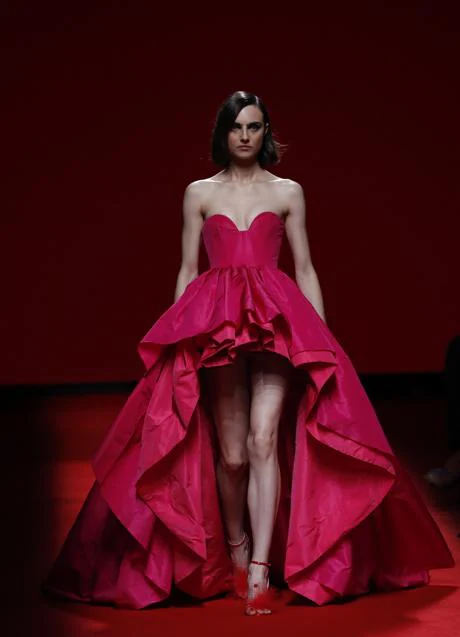 Tenemos la copìa low cost del vestido Made in Spain que ha triunfado en los  premios Billboard Latinos | Mujer Hoy