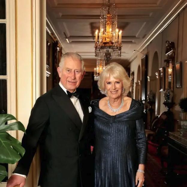 Cómo es Clarence House y por qué el rey Carlos III y Camilla Parker Bowles no van a vivir en el Palacio de Buckingham (de momento)