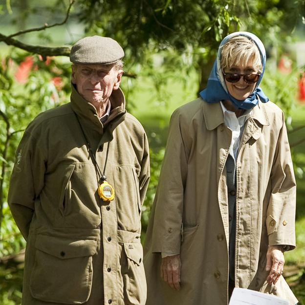 Quién es lady Penny Brabourne la amiga íntima de Felipe de Edimburgo que consintió la reina Isabel II y (cuya tragedia enfurece a los seguidores de The Crown)