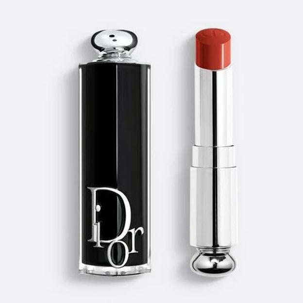 Labial Dior Addict Lipstick en el tono 740 Saddle.