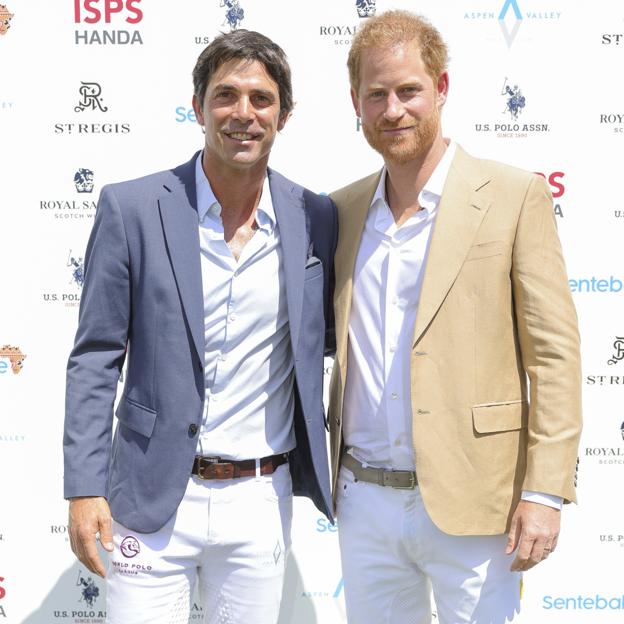 Quién es Nacho Figueras, el jugador de polo amigo íntimo del príncipe Harry que es modelo a lo Beckham, salió en Gossip Girl y ejerce de embajador de la jet global en Argentina