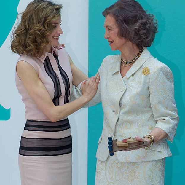 Doña Letizia y la reina Sofía en el 30º aniversario de la FAD