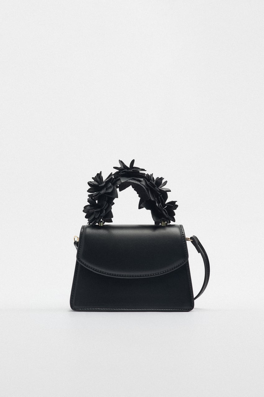 Bolso mini de Zara, 15,99€ (antes 19,99€).