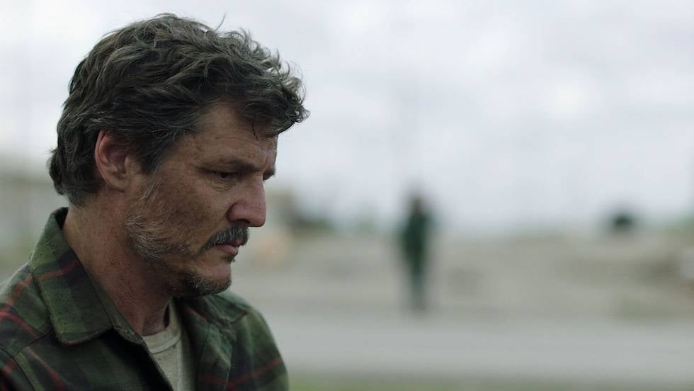 Pedro Pascal es Joel en The last of us.