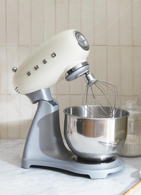 Robot amasadora Smeg