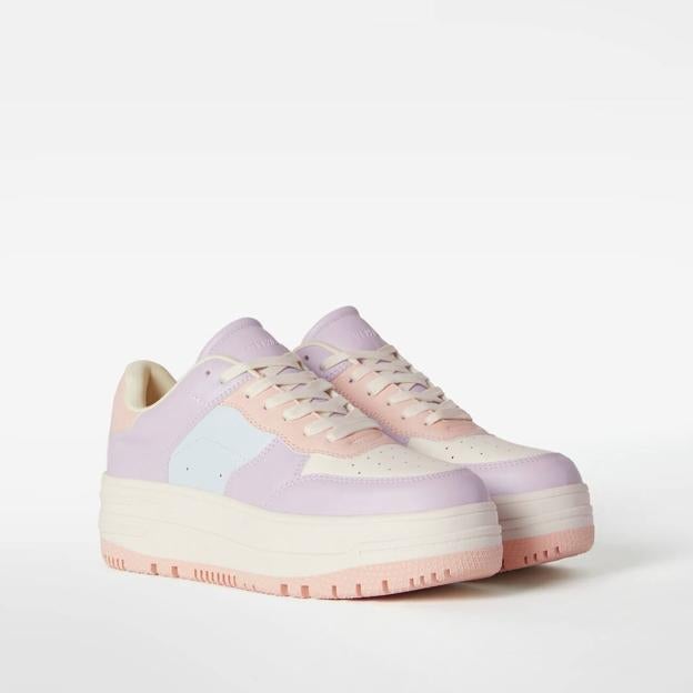 Zapatillas con plataforma en tonos pastel