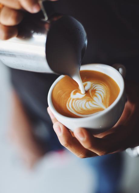 El I Festival Internacional del Café contará con expertos en latte art. /Chevanon-Pexels