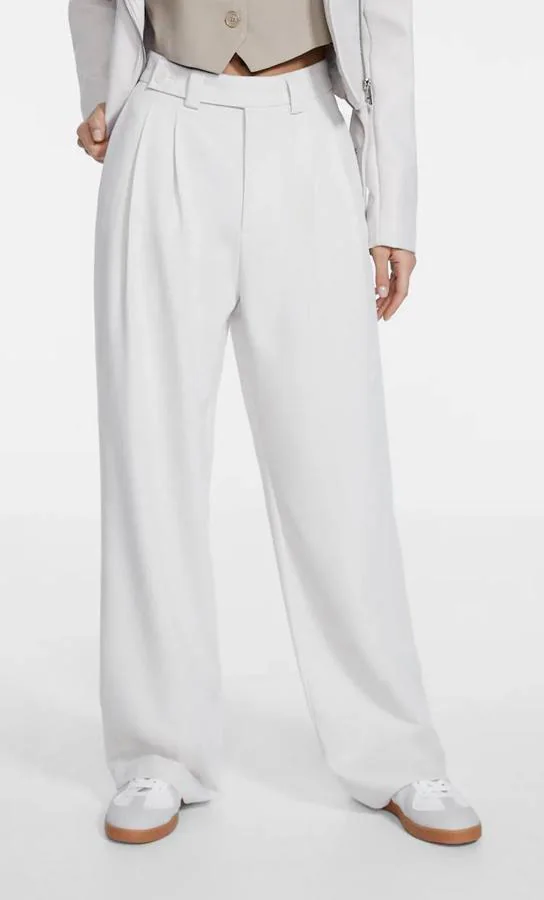 Los pantalones blancos con los que siempre serás la mejor vestida
