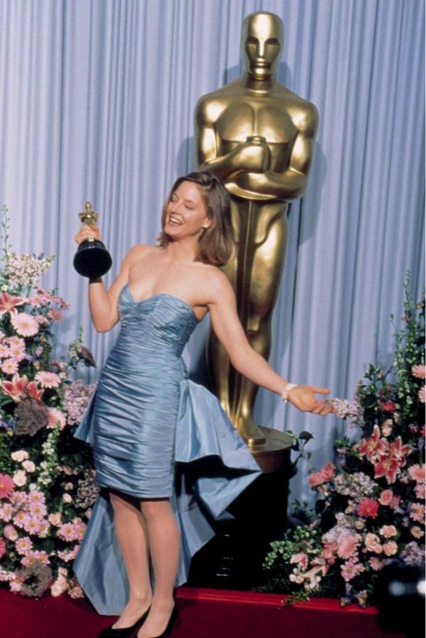 Los looks menos acertados y extravagantes de los Óscar: Jodie Foster