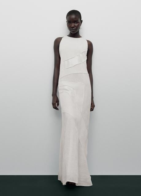 Vestido blanco de Massimo Dutti (199,95 euros)