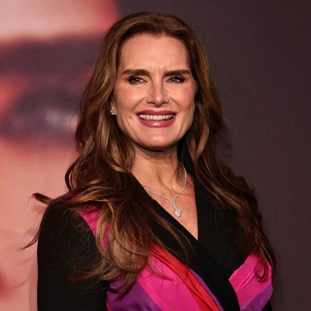 Moda El Look De Invitada Inspirador Con Estampado De Lunares De Brooke Shields Mujer Hoy 8728