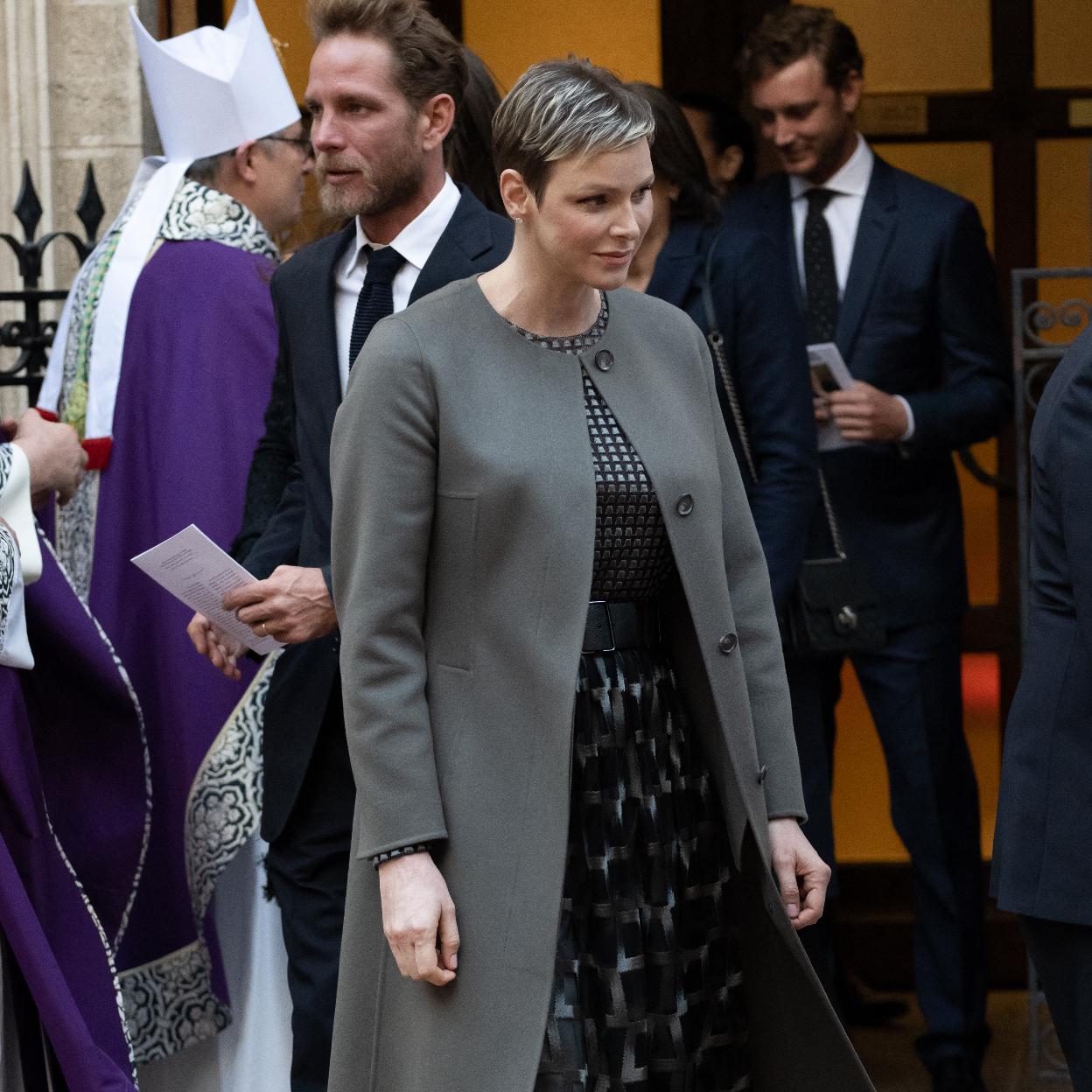 La princesa Charlène se reencuentra con Estefanía y Carolina de Mónaco./gtres