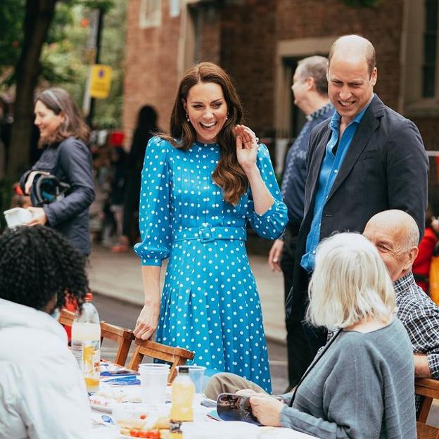 Siete looks perfectos de Kate Middleton para copiar a cualquier edad: vestidos estampados, trajes impecables y otras elegantes propuestas