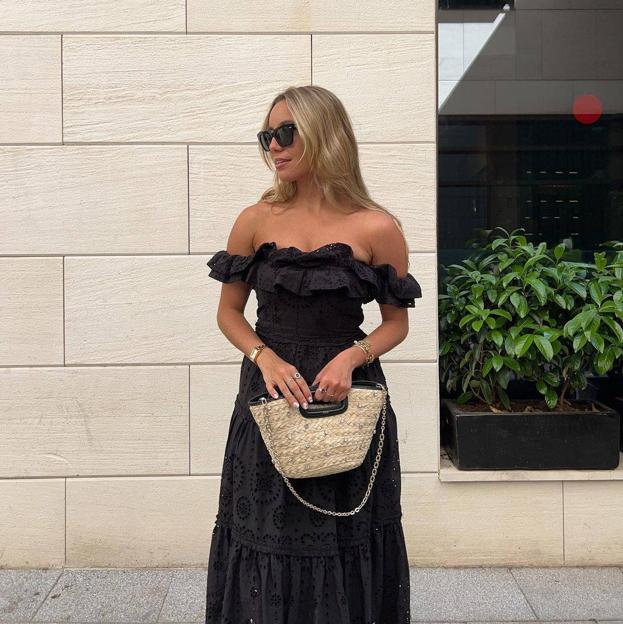 Necesitas el precioso vestido negro viral más favorecedor y elegante para resolver tus looks de la temporada