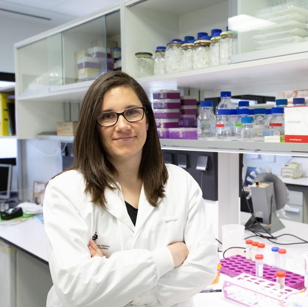 Amaia Arruabarrena-Aristorena, en su laboratorio de la Universidad del País Vasco. 