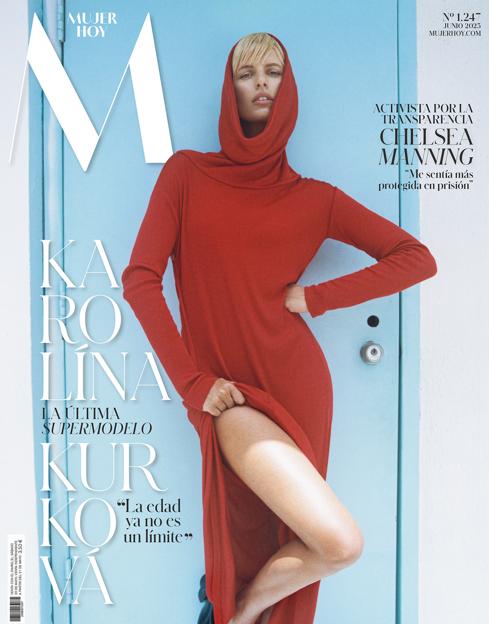 Karolína Kurková, protagonista del nuevo número de la revista Mujerhoy.