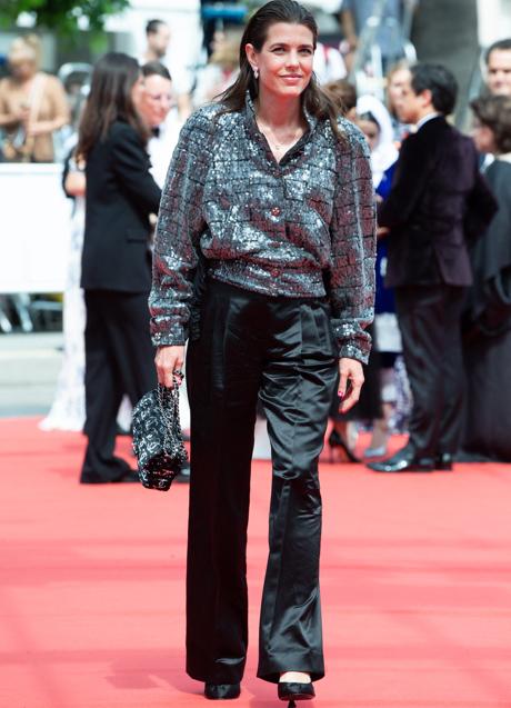 Carlota Casiraghi en Cannes con un look con pantalones negros. / GTRES