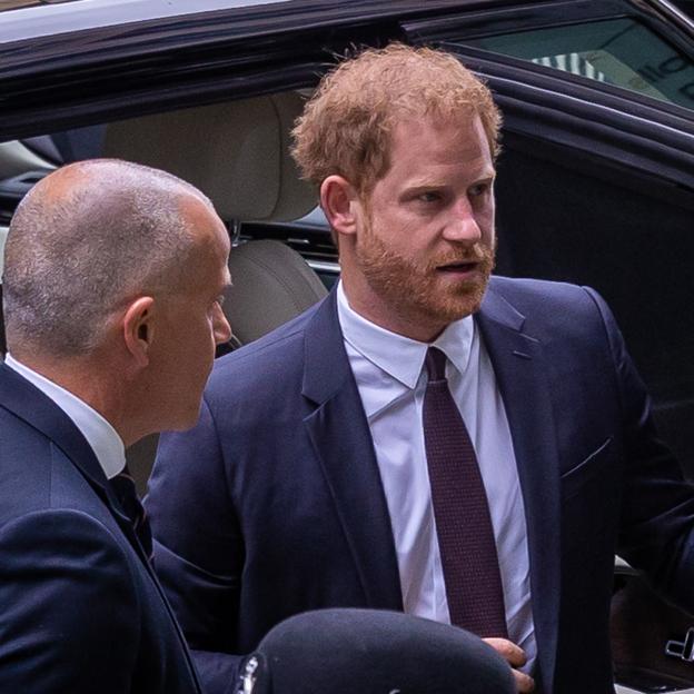 El príncipe Harry testifica en el juicio contra el tabloide británico Daily Mail