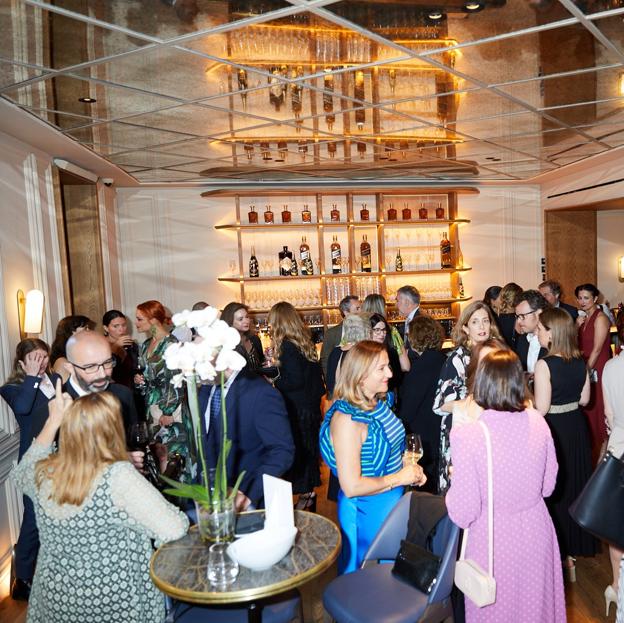 Ponentes, patrocinadores y organizadores se reunieron en el salón The Lobby de Ramsés Madrid. 