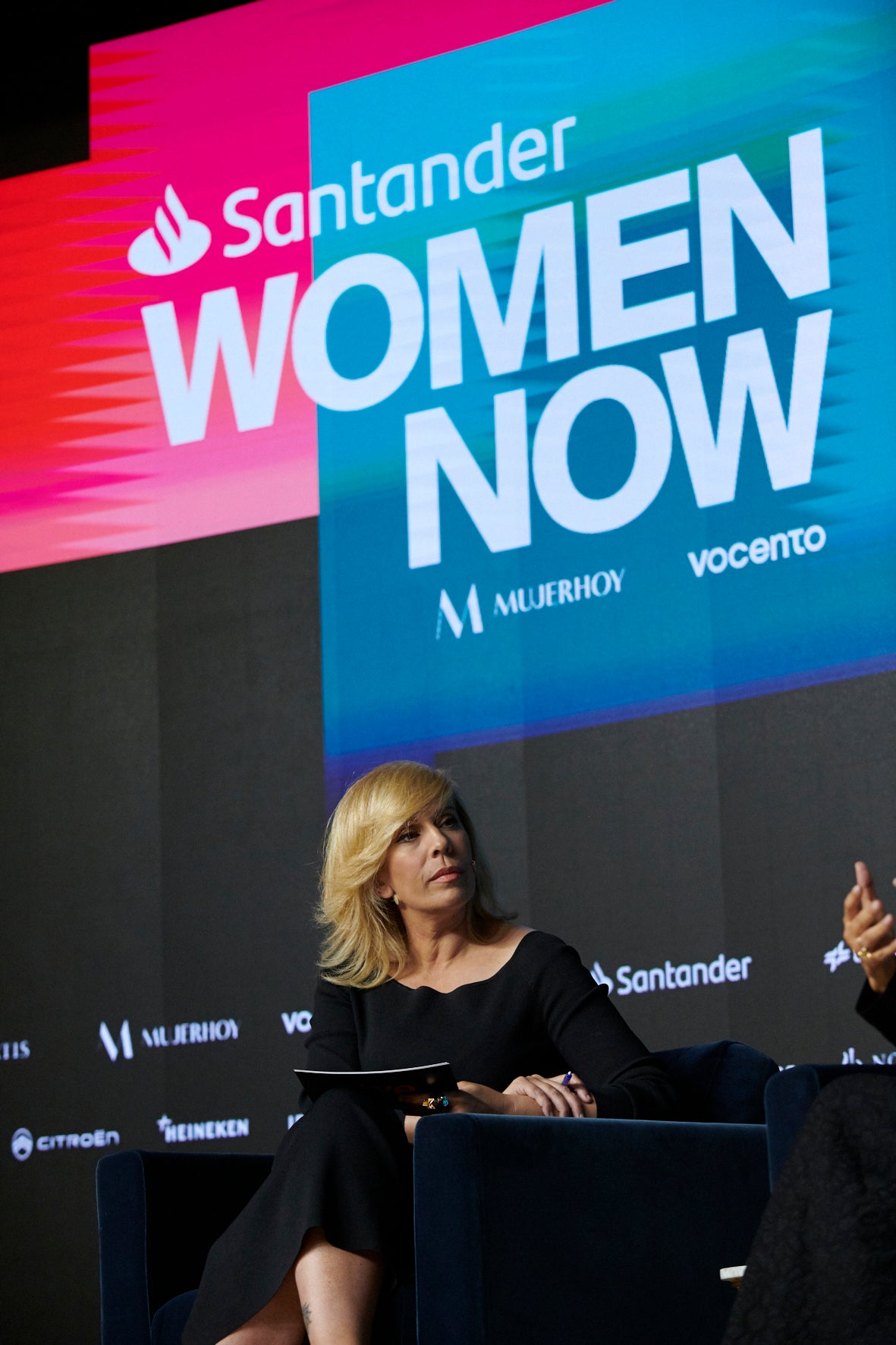 María Eizaguirre entrevistó a Alejandra Castro Rioseco en Santander WomenNOW. 