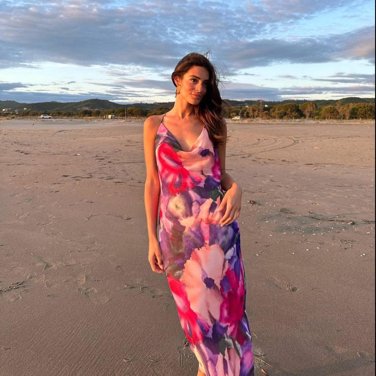 MODA: El vestido largo plisado viral que todas las influencers tienen para  verano