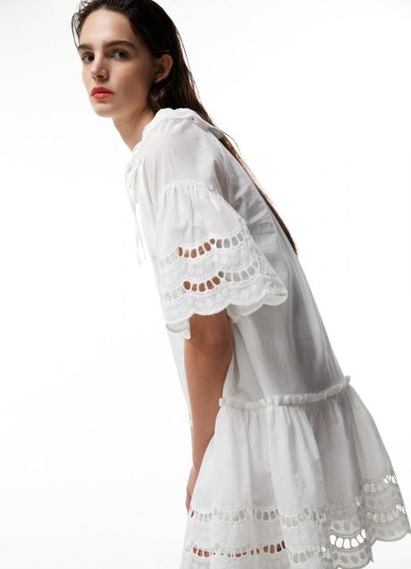 Vestido blanco de Sfera (35,99 euros)