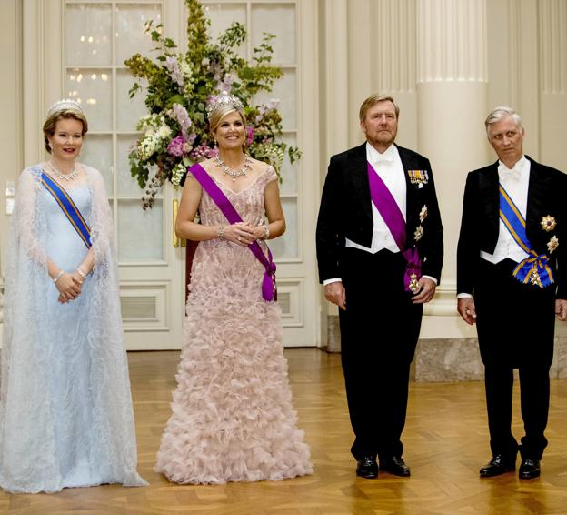 Matilde y Felipe de Bélgica y Guillermo Alejandro y Máxima de Holanda.