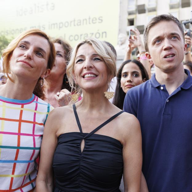 Yolanda Díaz con Íñigo Errejón y Mónica García.