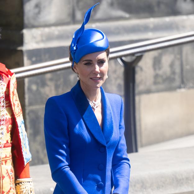 Kate Middleton, espectacular de azul y con un collar de Isabel II en la segunda Coronación de Carlos III en Escocia