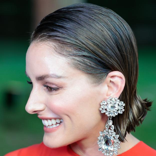 Olivia Palermo con peinado wet.