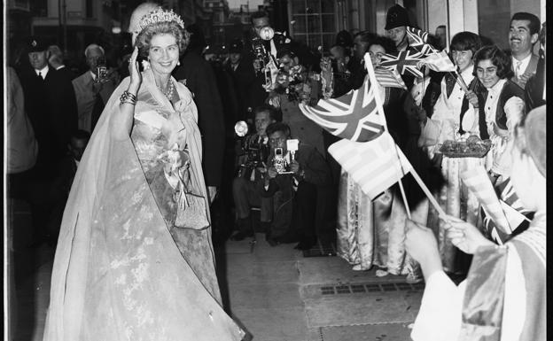 La reina Federica de Grecia en Londres. 