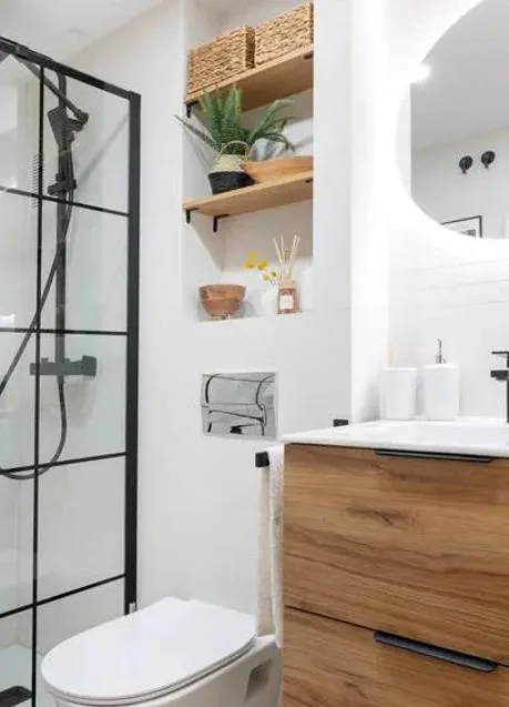 Trucos de organización para baños pequeños. ¡Aprovecha al máximo el  espacio!  Muebles para baños pequeños, Muebles de baño baratos, Ideas de  decoración de baños