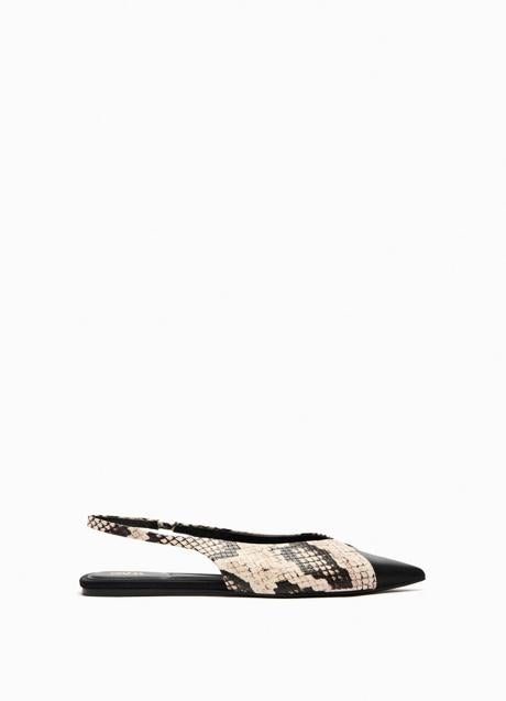 Zapatos con estampado animal de Zara (29,99 euros)