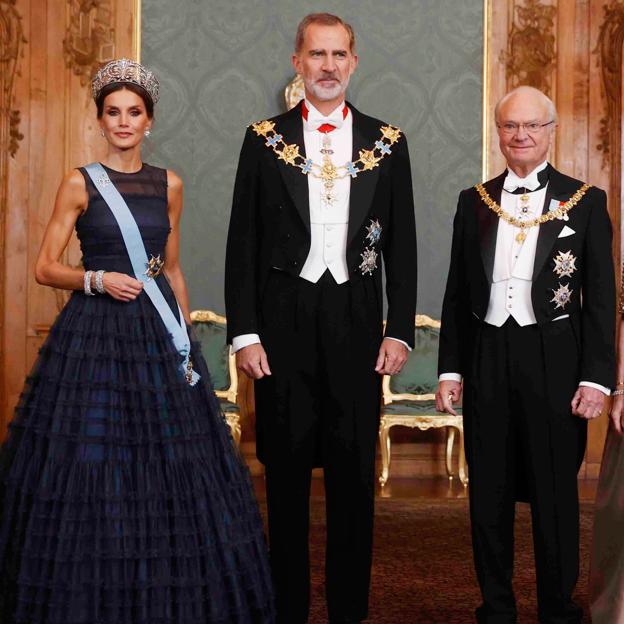 Por qué no van ni Letizia ni la reina Sofía a las fiestas del jubileo de Carlos Gustavo de Suecia (y tampoco se espera a Marie-Chantal)