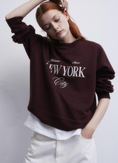 Sudadera con bordado New York