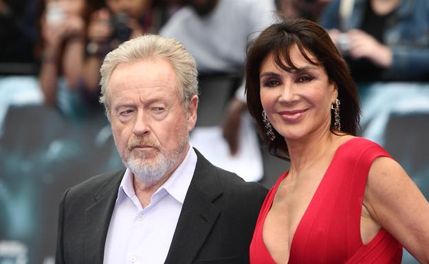 Giannina Facio y Ridley Scott. /