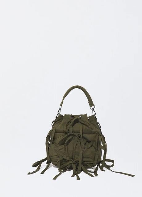 Bolso con flecos de Parfois (29,99 euros)