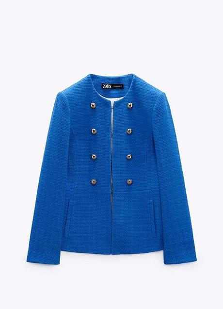 La blazer de Zara azul.