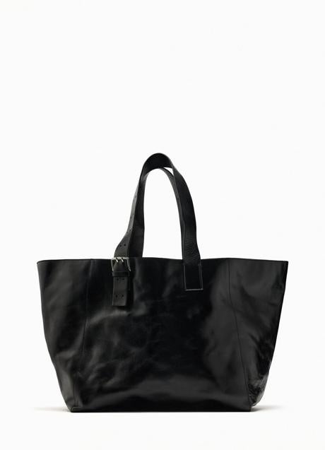 Bolso negro de Zara (119 euros)