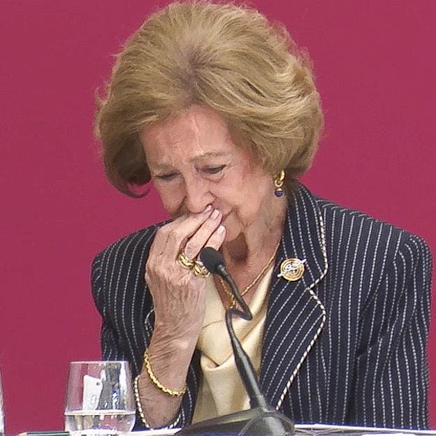 Las lágrimas de la reina Sofía: todas las veces que hemos visto llorar en público a la madre del rey Felipe