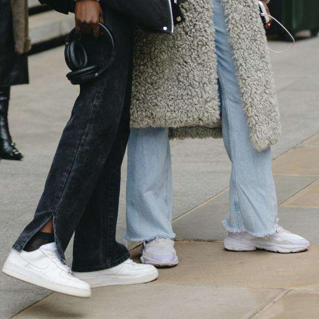 Adelántate al Black Friday: las mejores zapatillas deportivas en blanco de la temporada