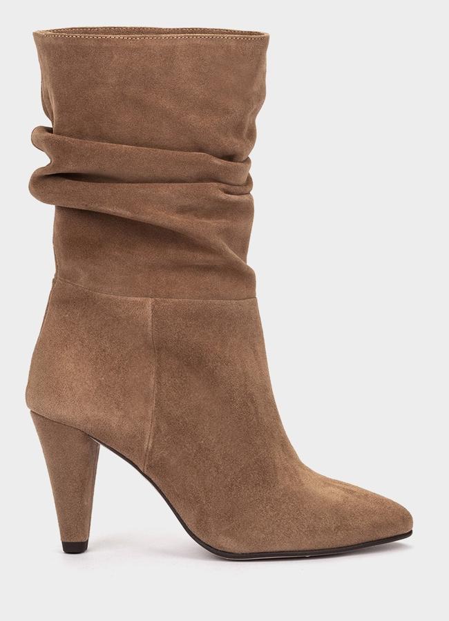 Botas marrones tipo serraje de Pedro del Hierro, 162 euros.