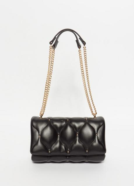 Bolso negro de Sfera (17,99 euros)