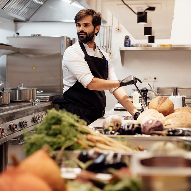 Quién es Coco Montes, el chef del restaurante Pabú que ha dado de comer a Letizia en el cumpleaños de la infanta Elena